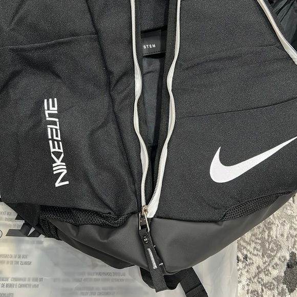 Nike Hoops Elite Max Air Team Quadzip Backpack - Picture 9 of 9